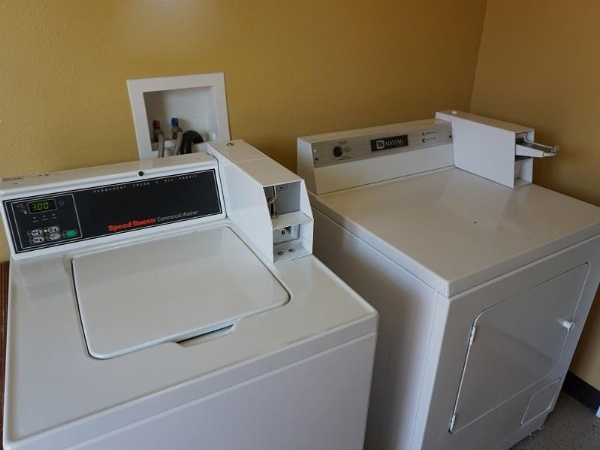 Hollywood Inn Express South image 28